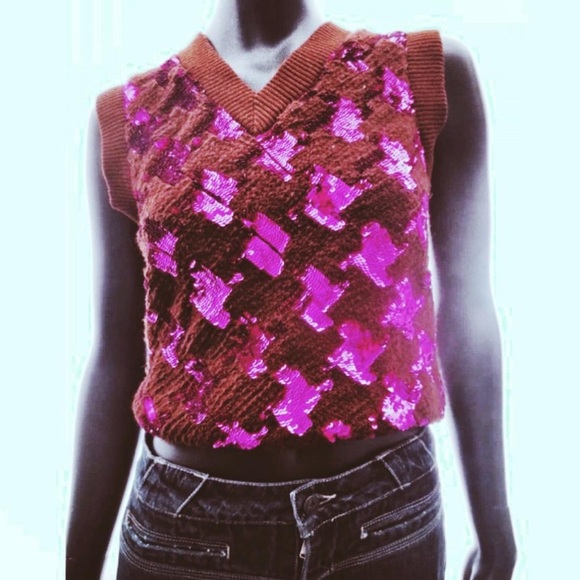 Dazzling! New without tags stunning and unique Ashish sequinned sweater vest. - Picture 2 of 8
